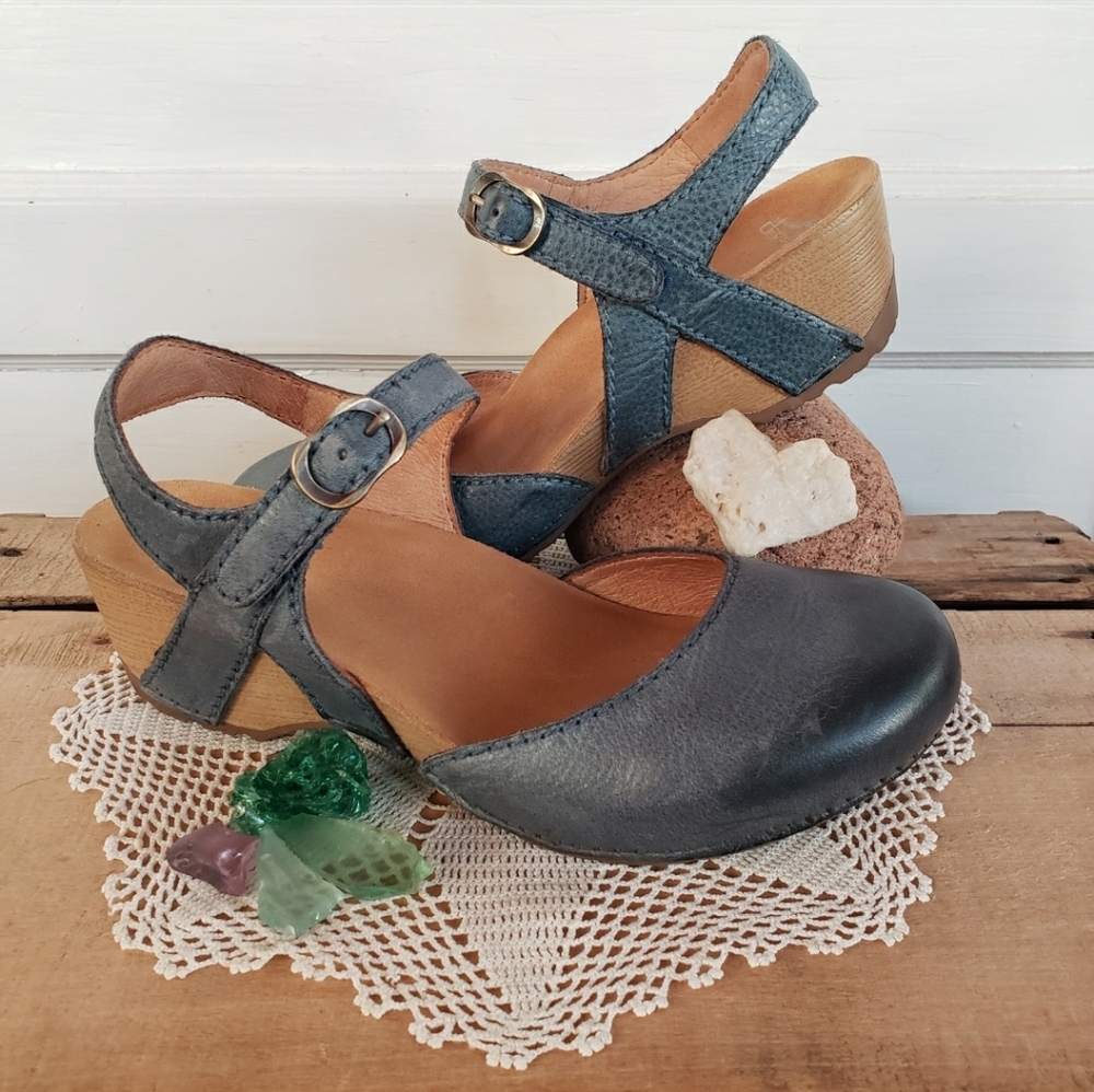 Denim Dansko Tiffani Strappy Clog Sandal MaryJane Strap Buckle Cottage Boho